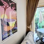 Appartement 4 Personnes Sur La Presqu'île De Giens Avec Piscine Et Accès Direct Sur La