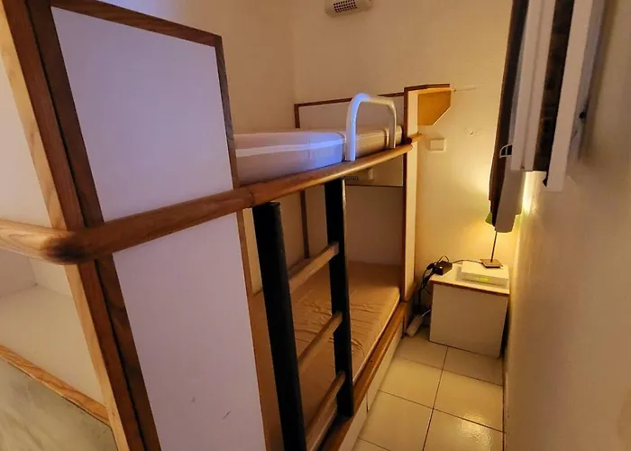 4 Personnes Sur La Presqu'ile De Giens Avec Piscine Et Acces Direct Sur La Lejlighed