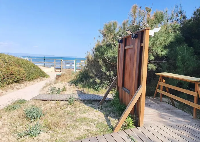 4 Personnes Sur La Presqu'ile De Giens Avec Piscine Et Acces Direct Sur La Lägenhet